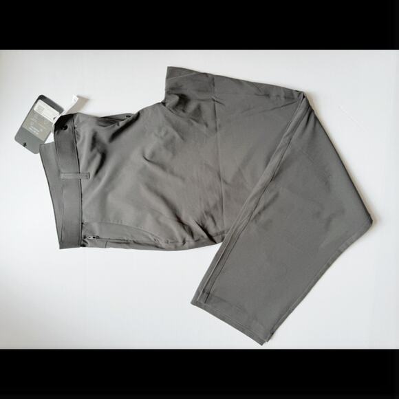 Fabletics The Only Pant (Classic Fit)Gray36x32